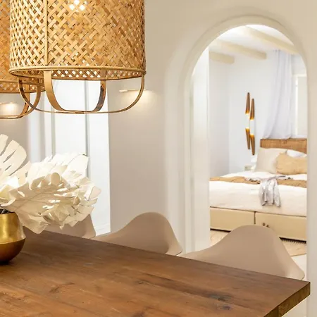 Gold & White Βίλα Maragkas