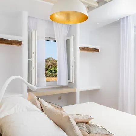 Gold&white * Maragkas