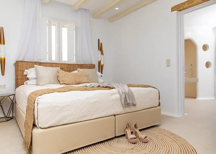 Gold & White Villa Maragkas